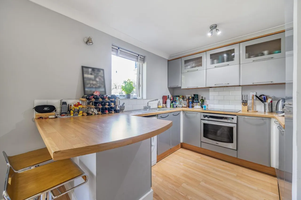 Rotherhithe Street, Surrey Quays, London, SE16, photo 2