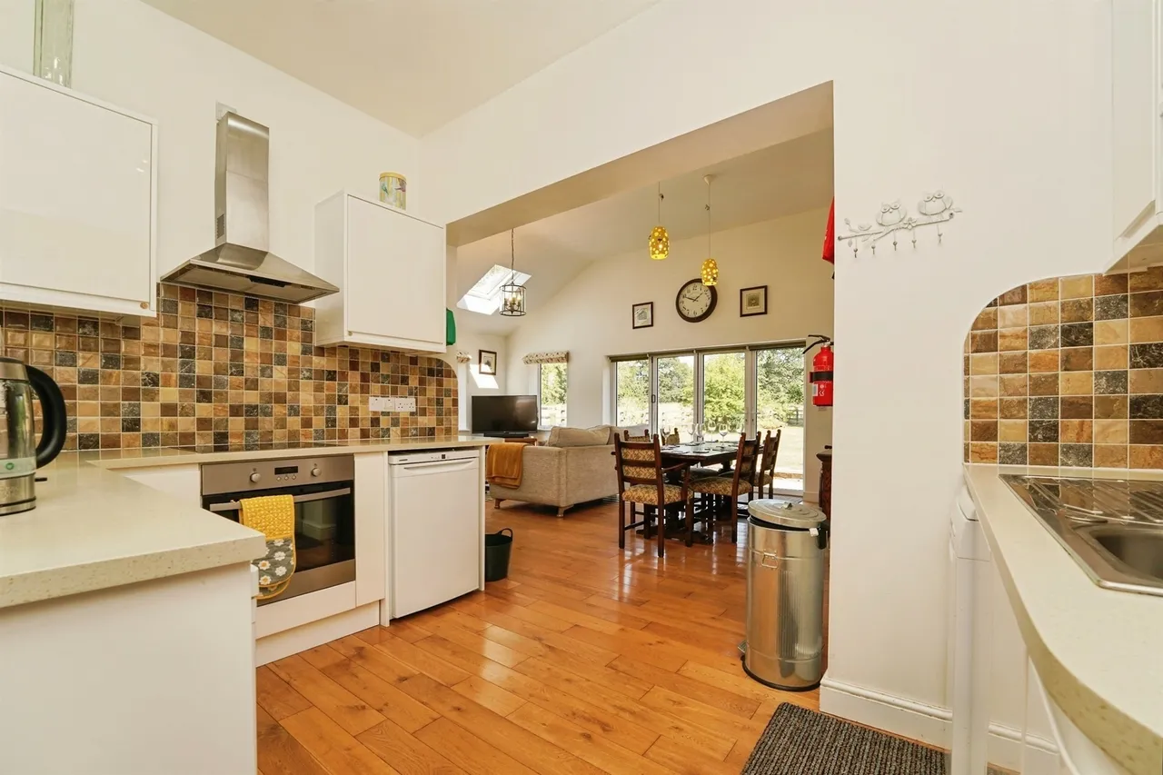 Old Orchard Lane, Colwall, WR13, photo 13