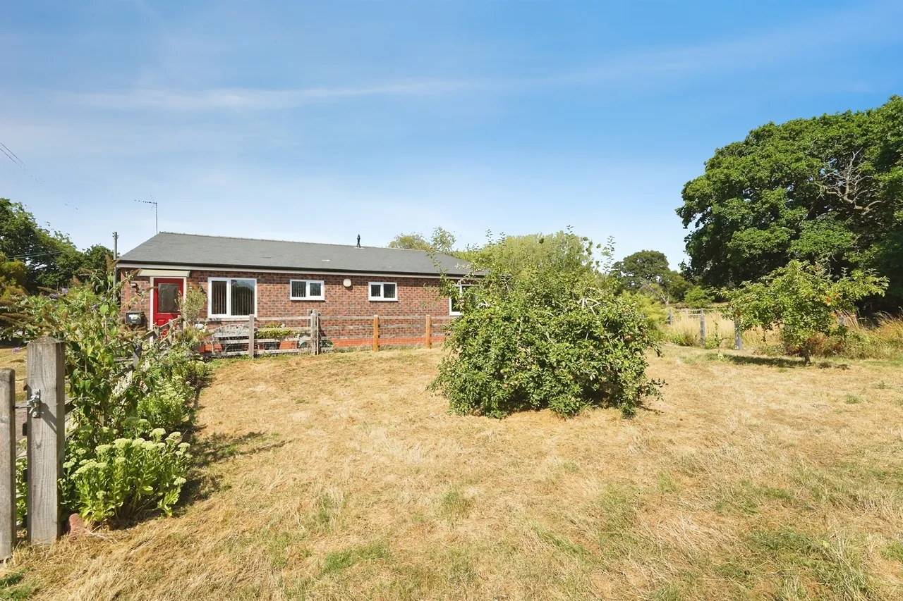 Old Orchard Lane, Colwall, WR13, photo 15