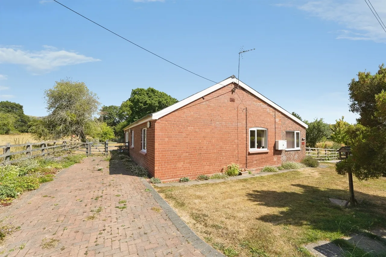 Old Orchard Lane, Colwall, WR13, photo 25