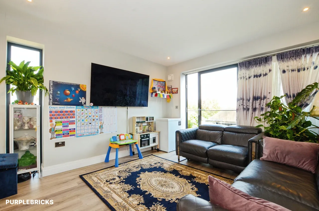 Rayners Close, Wembley, HA0, photo 3