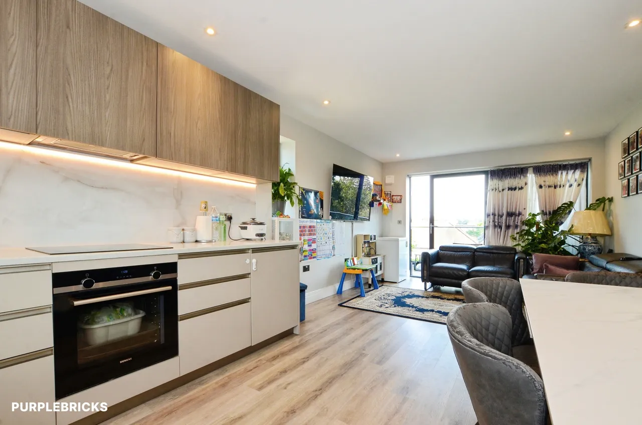 Rayners Close, Wembley, HA0, photo 2