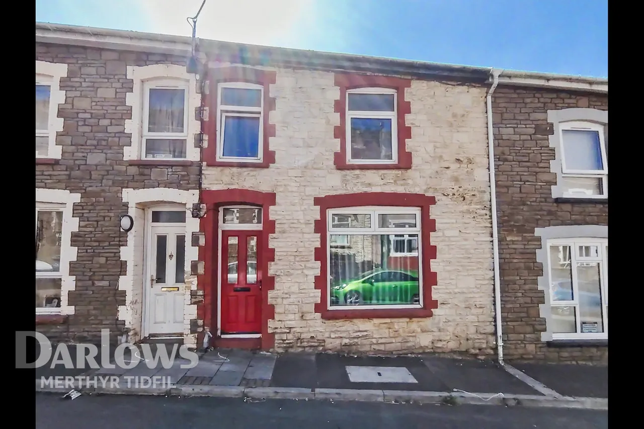 3 bed house for sale, Jubilee Road, New Tredegar