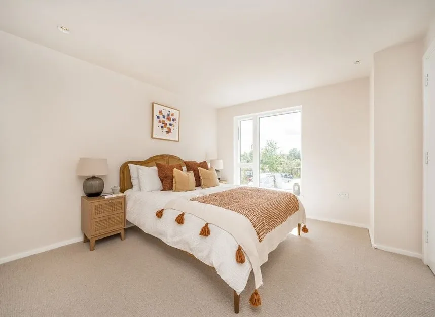 Coombe Lane, Wimbledon, SW20, photo 9
