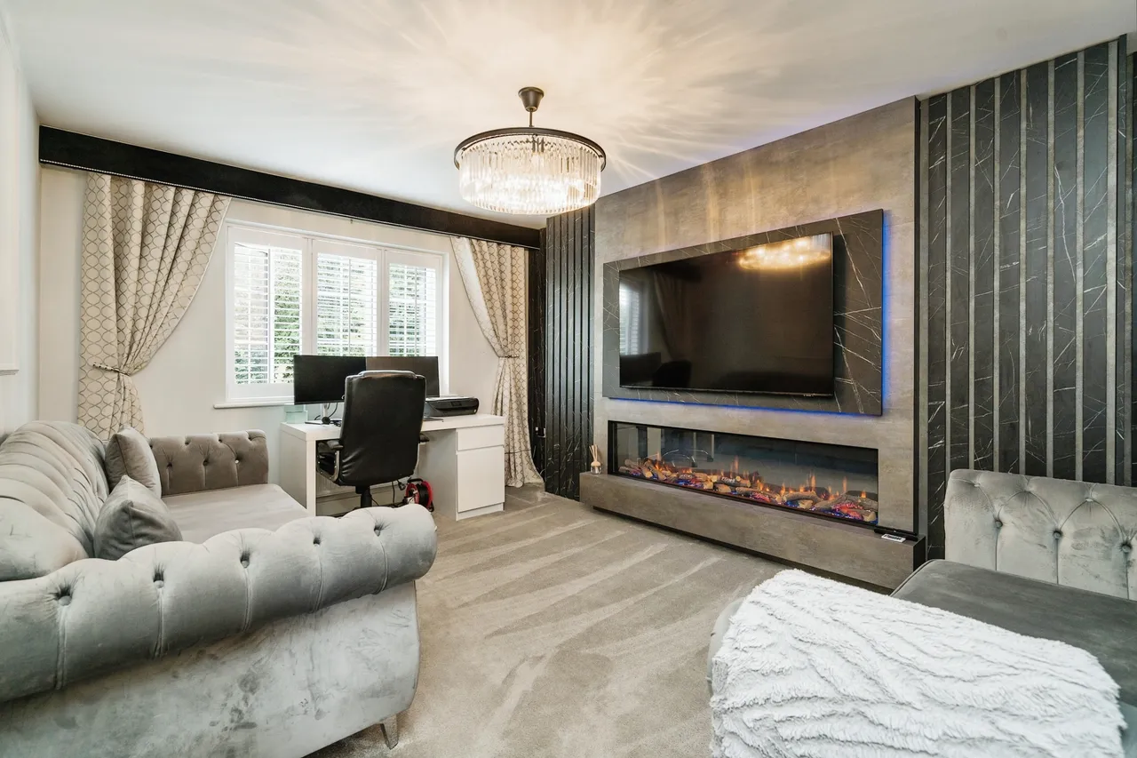 Hewlett Way, Westhoughton, BL5, photo 2