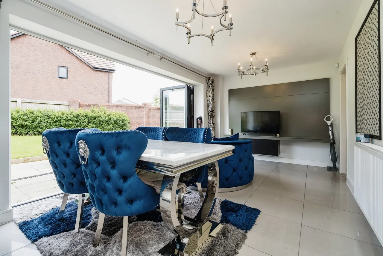 Hewlett Way, Westhoughton, BL5, photo 3