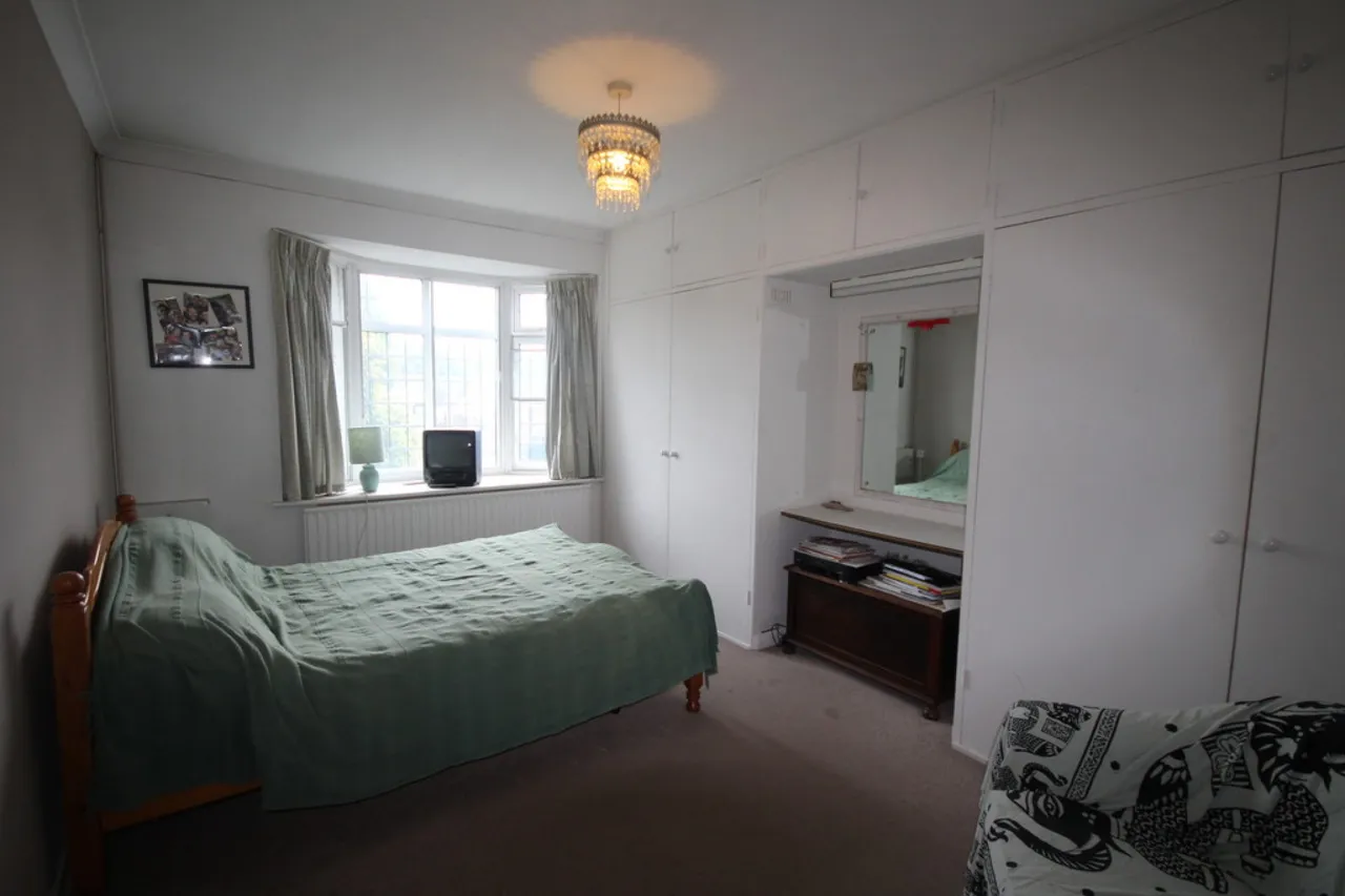 Hithermoor Road, Staines-upon-Thames, photo 7