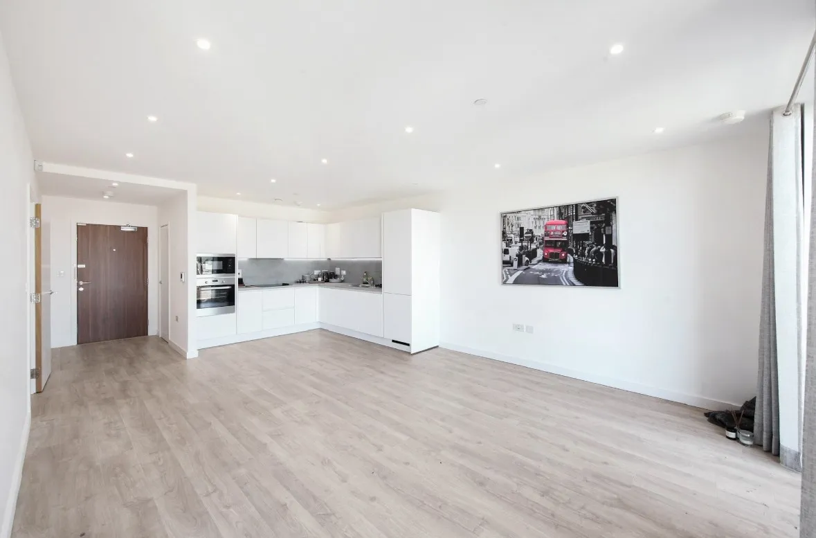 Bond Apartments, , Perceval Square , Harrow, HA1 1GW, photo 3