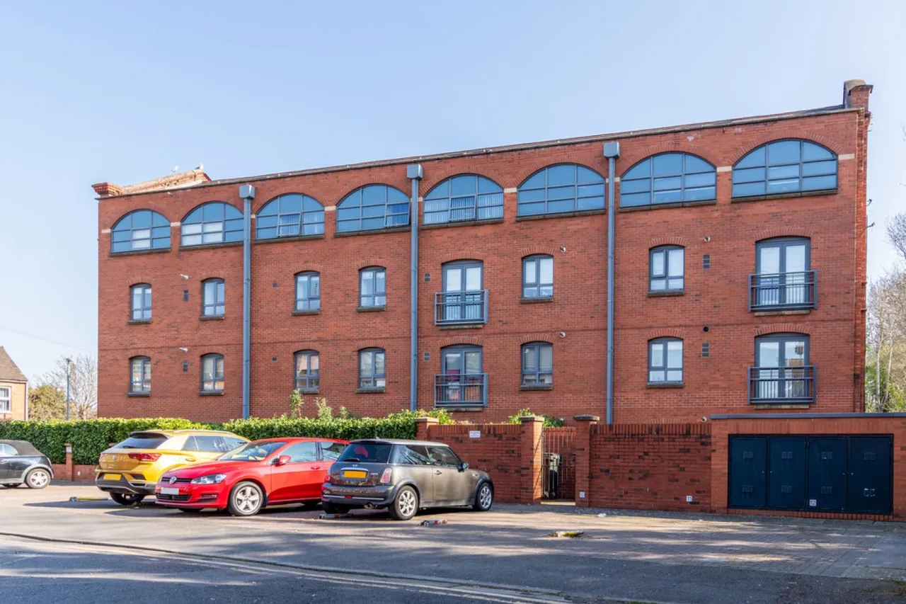 7 The Hop House, 31 Middle Street, Worcester, WR1 1NQ, photo 12