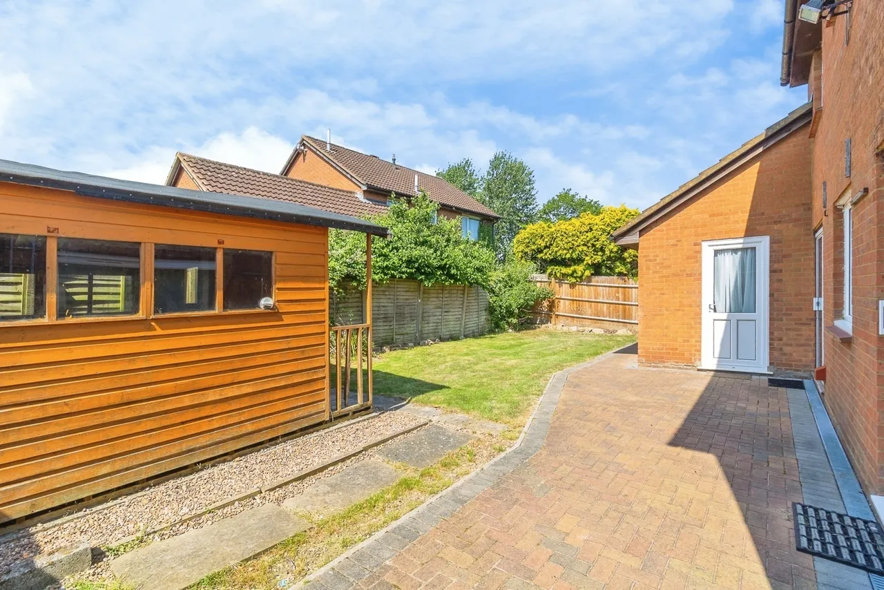 Summerhayes, Great Linford, Milton Keynes, Buckinghamshire, MK14, photo 4