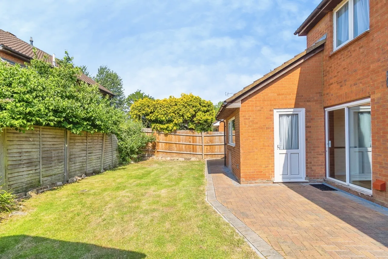 Summerhayes, Great Linford, Milton Keynes, Buckinghamshire, MK14, photo 5
