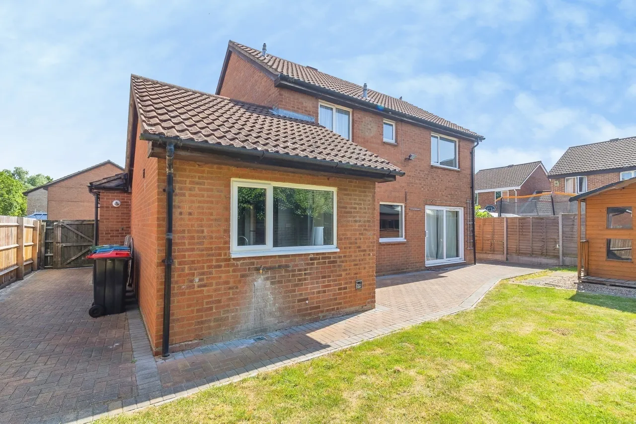 Summerhayes, Great Linford, Milton Keynes, Buckinghamshire, MK14, photo 18