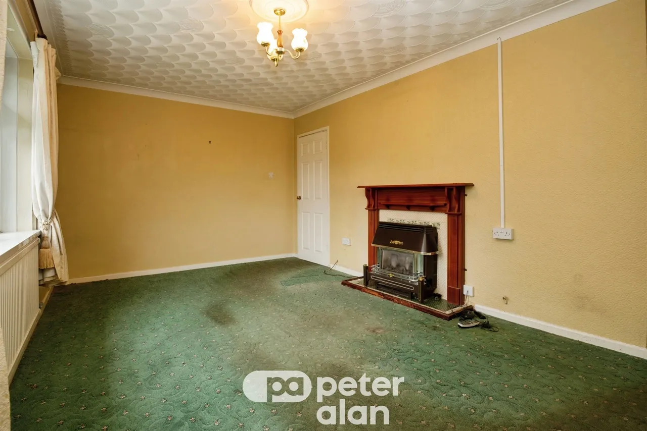 Caroline Way, Pontypool, NP4, photo 5