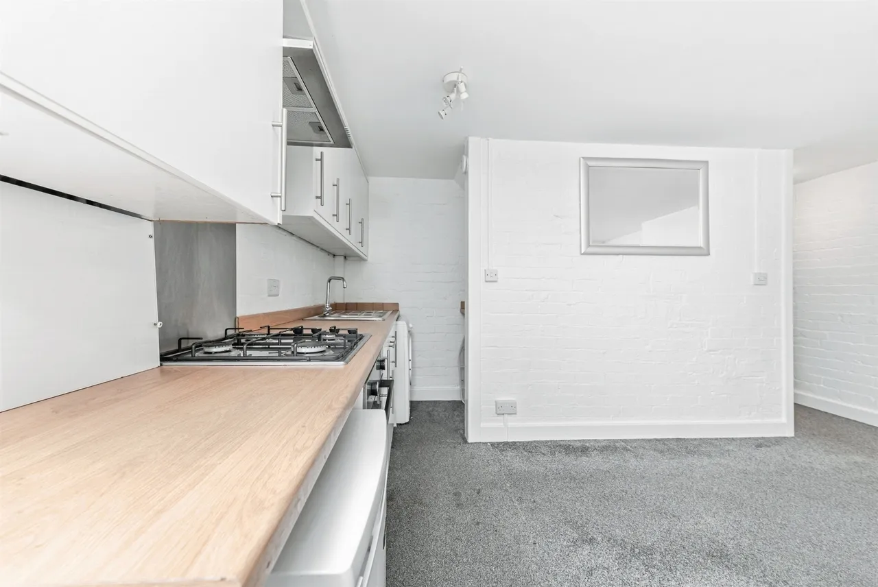 Manchester Road, Milnsbridge, Huddersfield, photo 6