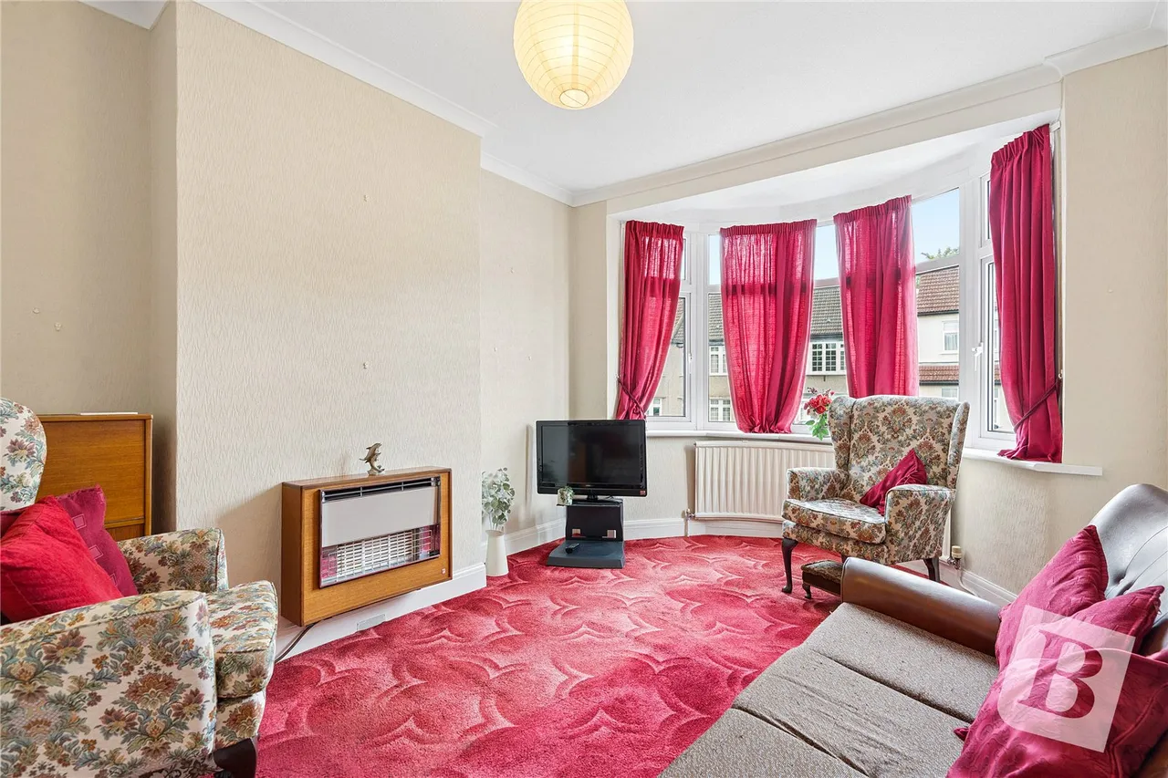 2 bed house for sale, Brooklands Gardens, Hornchurch, RM11