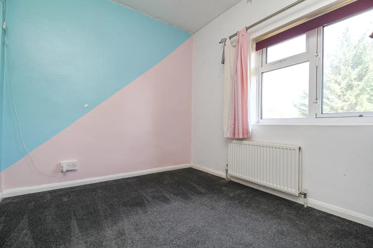 Pyestock Crescent, Farnborough, GU14 9SN, photo 15