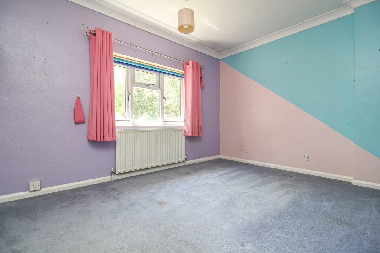 Pyestock Crescent, Farnborough, GU14 9SN, photo 14