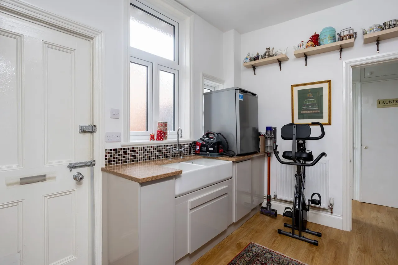 Chestnut Avenue, York, YO31 1BR, photo 11