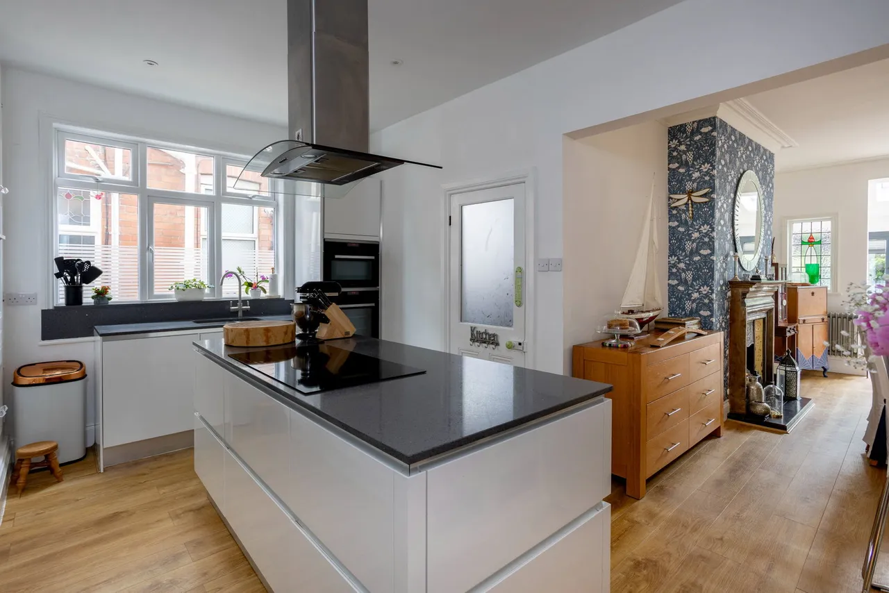 Chestnut Avenue, York, YO31 1BR, photo 6