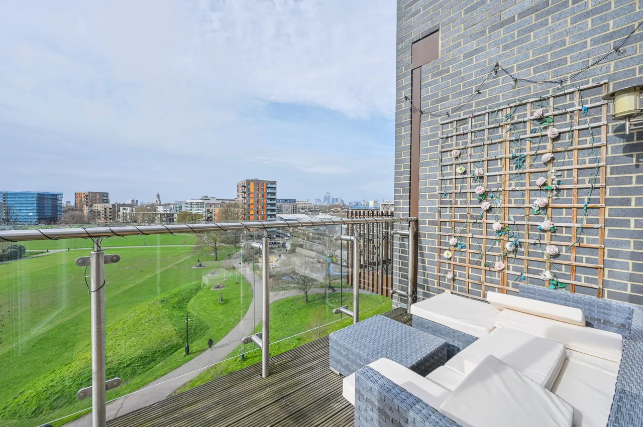 Flat 601, Hawkshaw Court, LONDON, photo 6