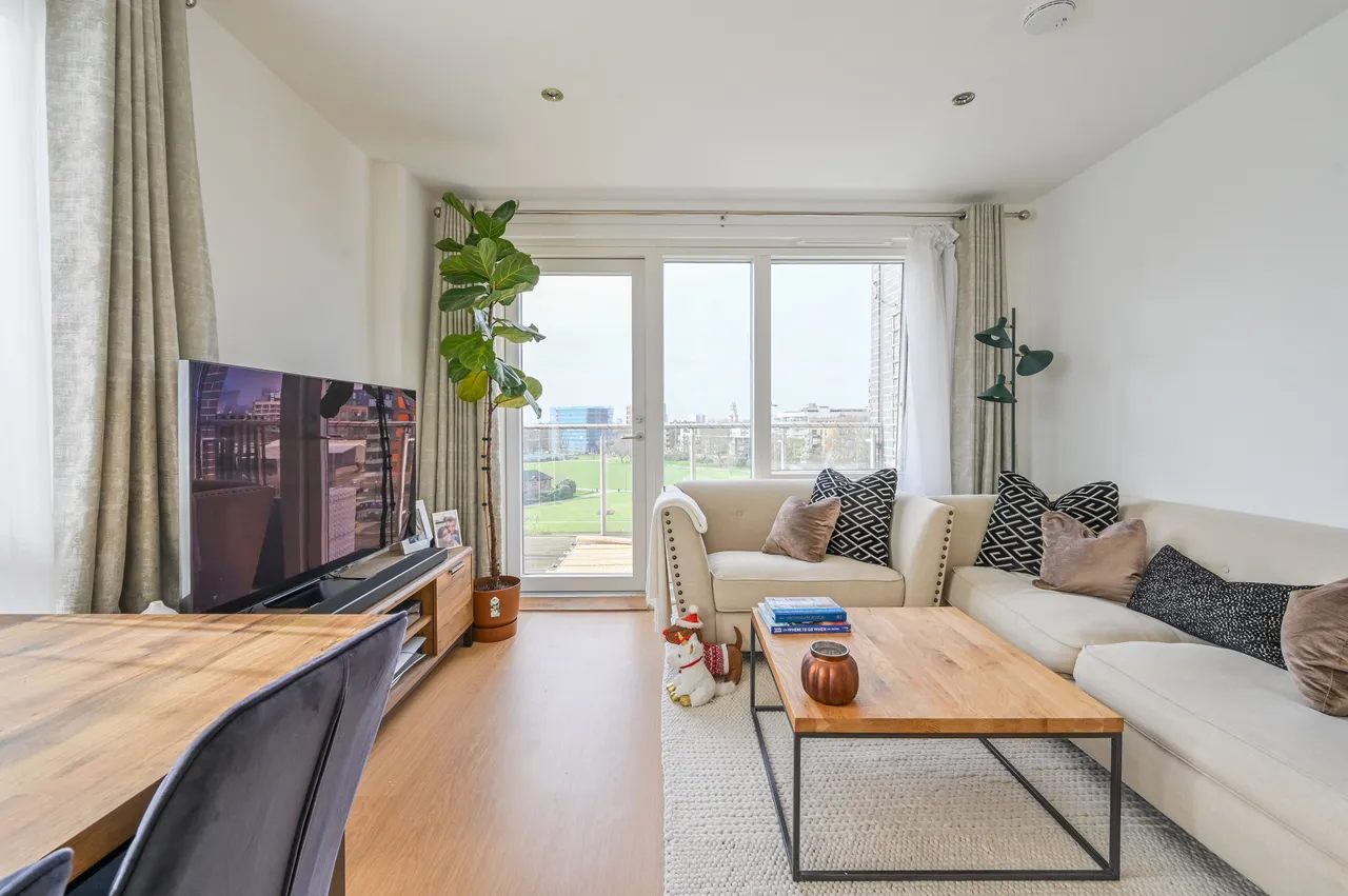 Flat 601, Hawkshaw Court, LONDON, photo 7