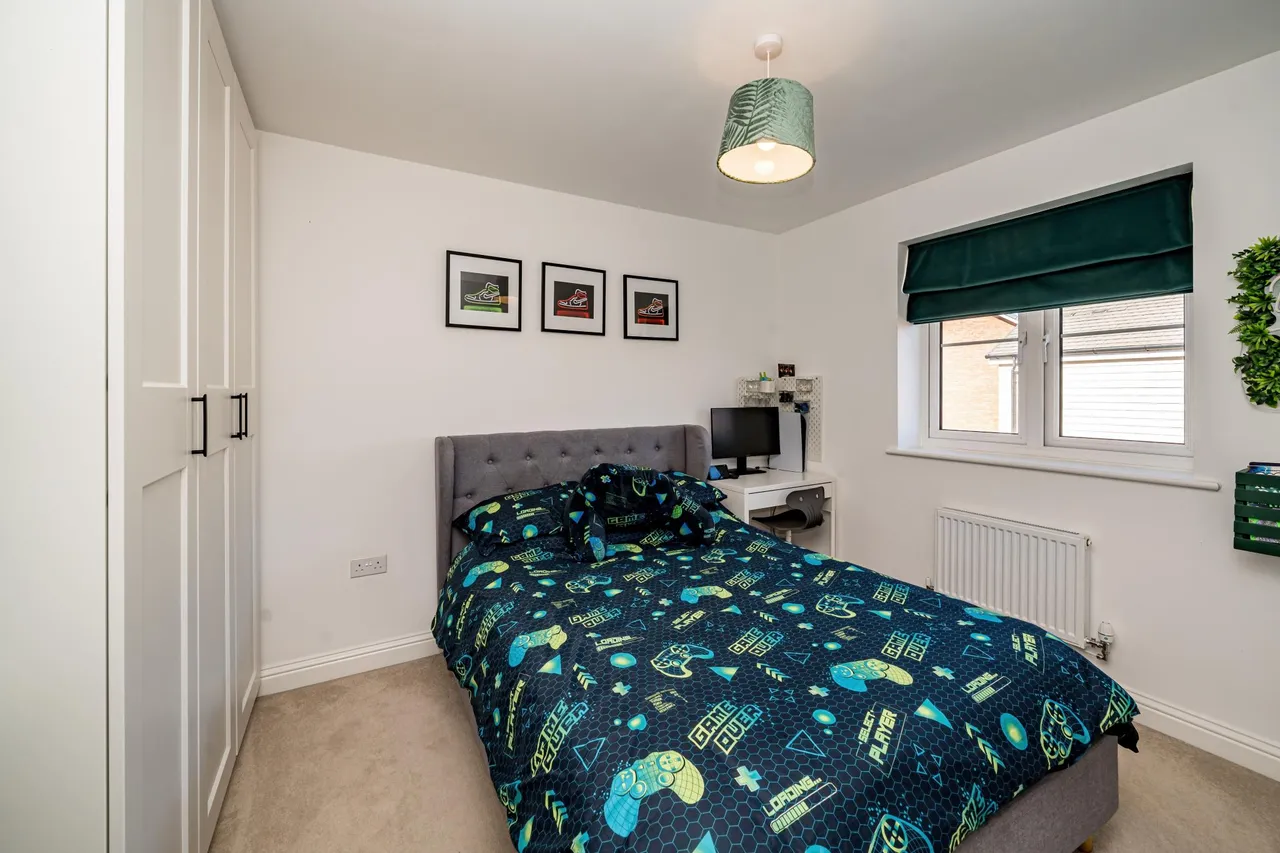 Ronald Allen Drive, Aylesbury, HP22, photo 22