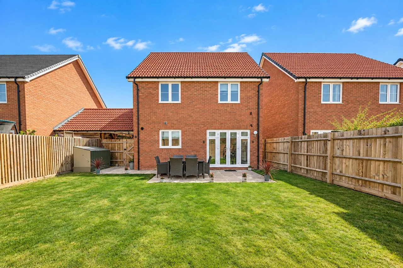 Ronald Allen Drive, Aylesbury, HP22, photo 24