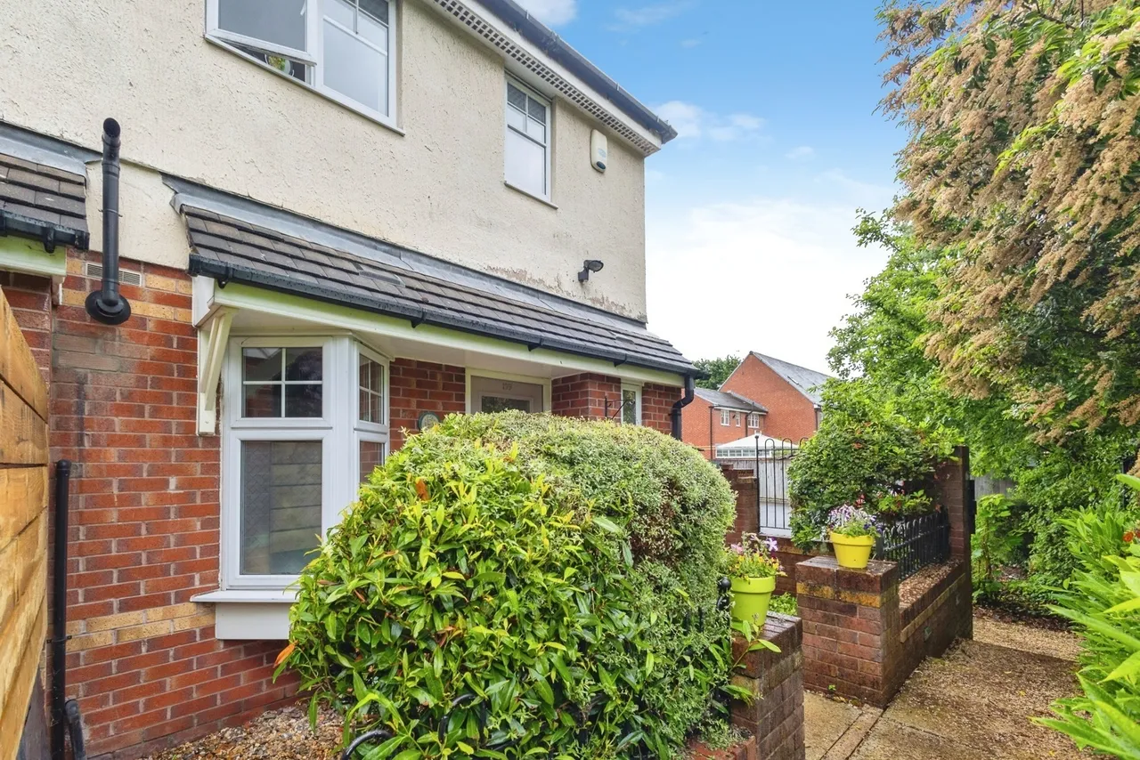 Yew Tree Road, Manchester, Greater Manchester, M14, photo 28