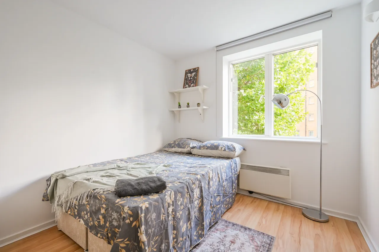 Flat 5 Naxos Building, 4 Hutchings Street, London, photo 6