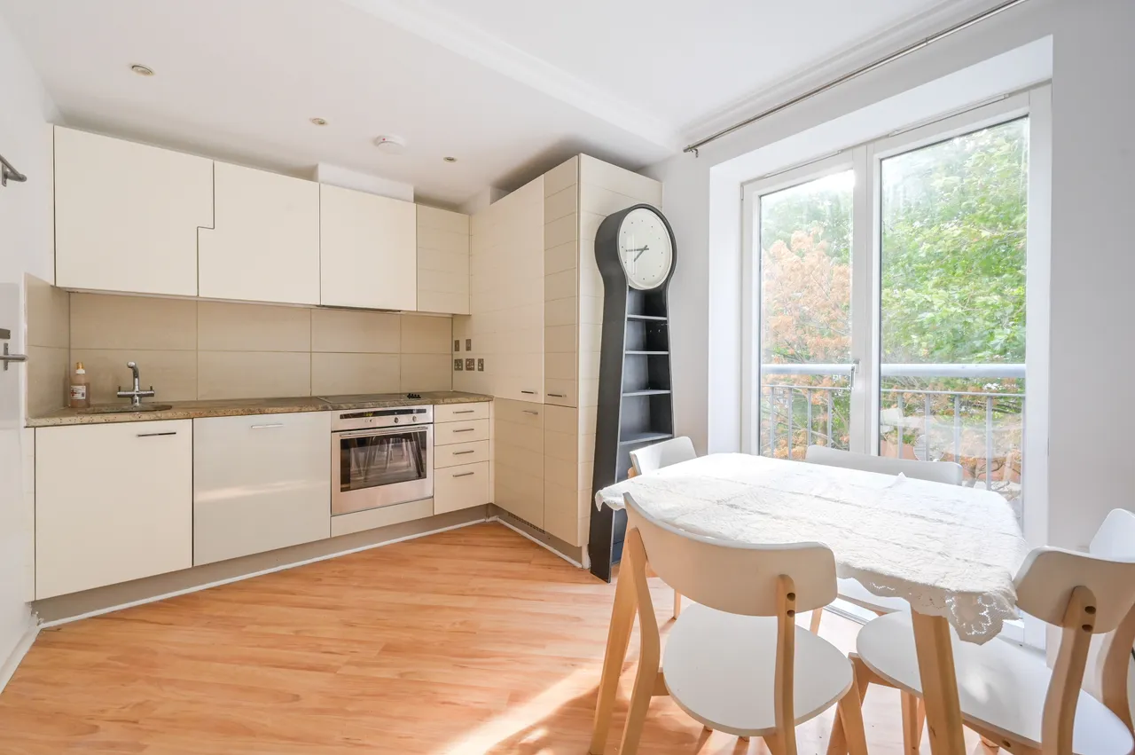 Flat 5 Naxos Building, 4 Hutchings Street, London, photo 4