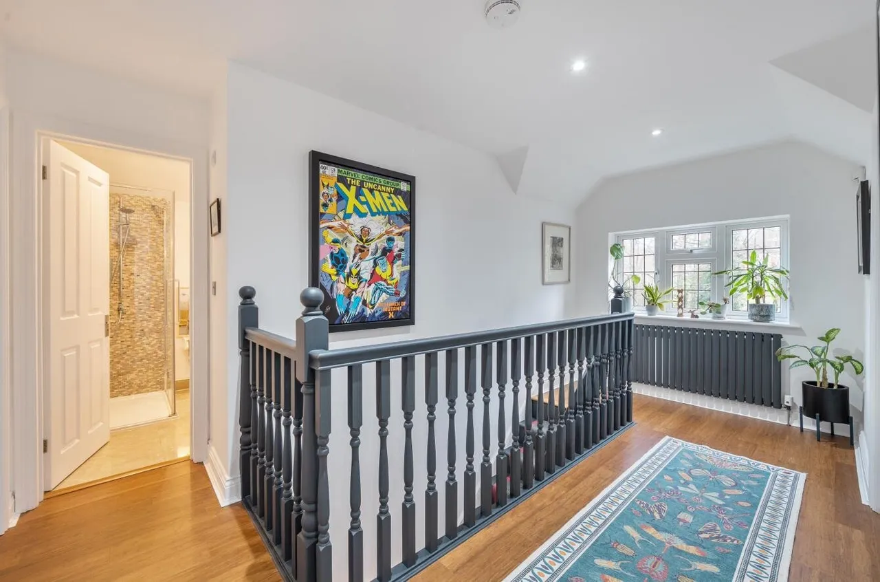 Holly Lane West, Banstead, SM7 2BB, photo 22
