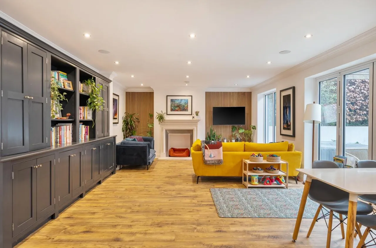 Holly Lane West, Banstead, SM7 2BB, photo 14