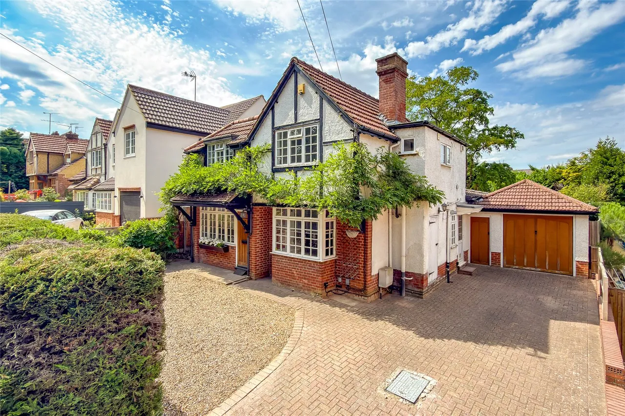 Park Hill, Harpenden, Hertfordshire, AL5 3AT, photo 2