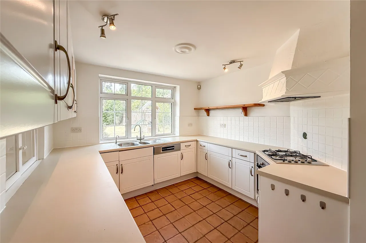Park Hill, Harpenden, Hertfordshire, AL5 3AT, photo 3