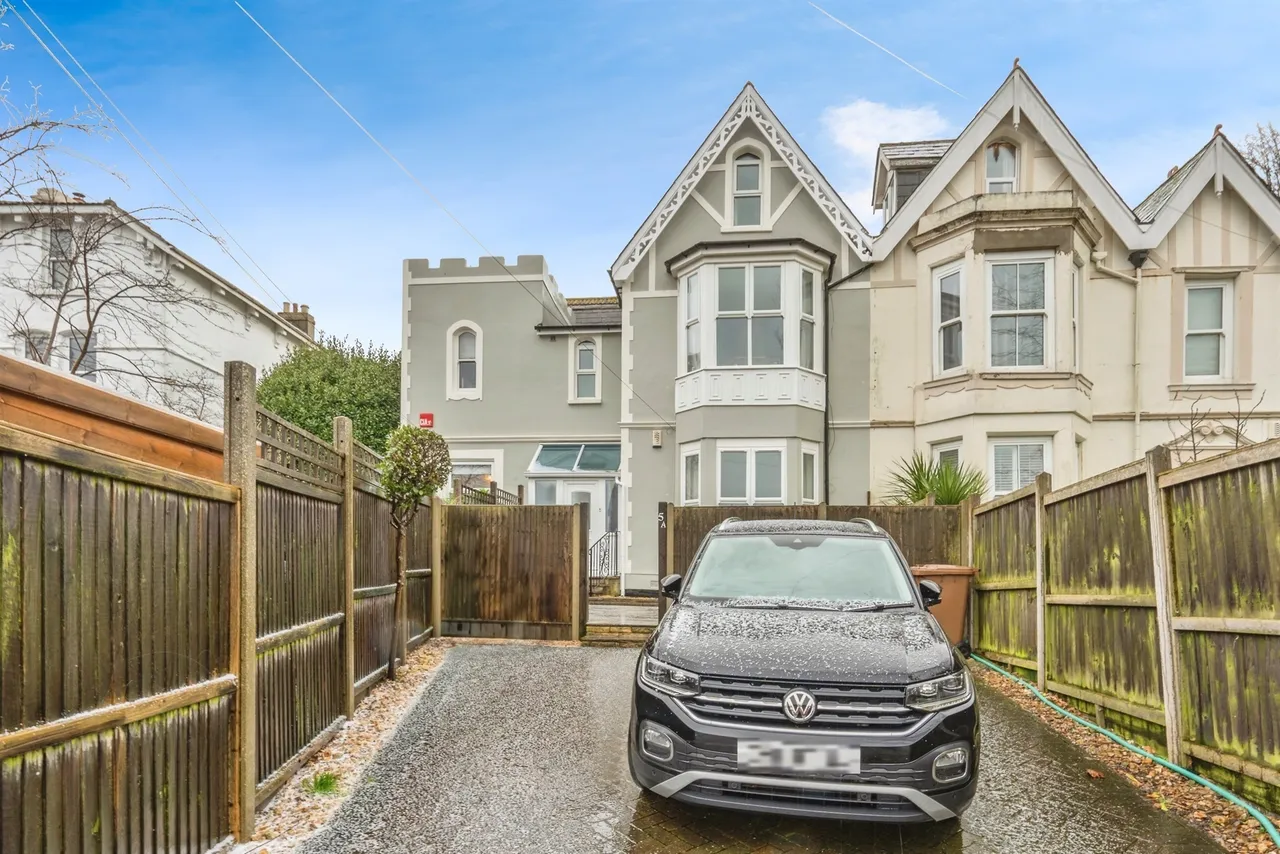 Brandon Road, Southsea, PO5, photo 17