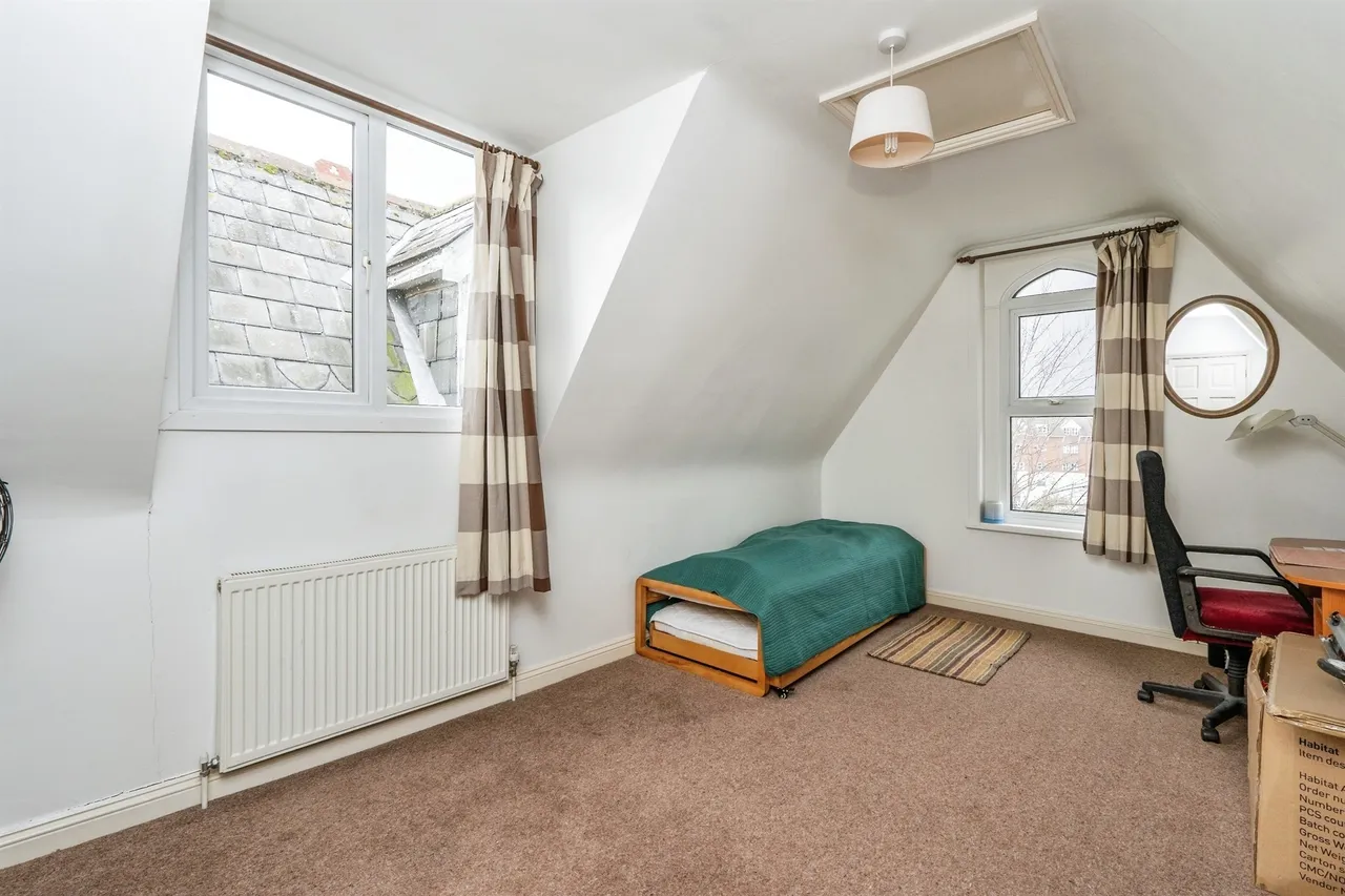 Brandon Road, Southsea, PO5, photo 15