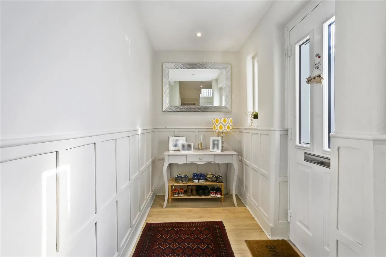 Woodstock Road, Carshalton, Surrey, SM5 3ED, photo 5