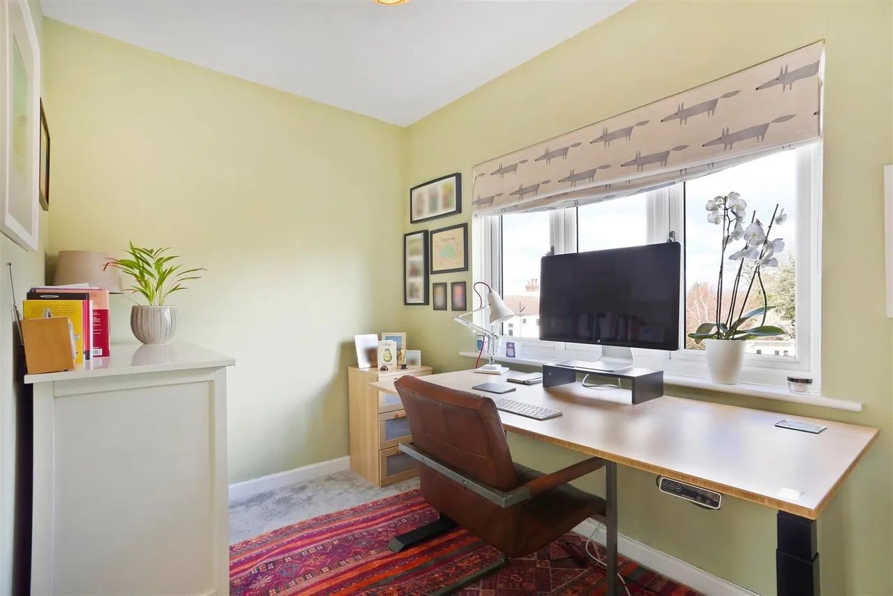 Woodstock Road, Carshalton, Surrey, SM5 3ED, photo 40