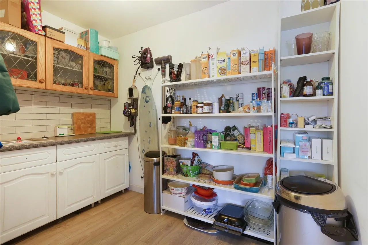 Woodstock Road, Carshalton, Surrey, SM5 3ED, photo 14