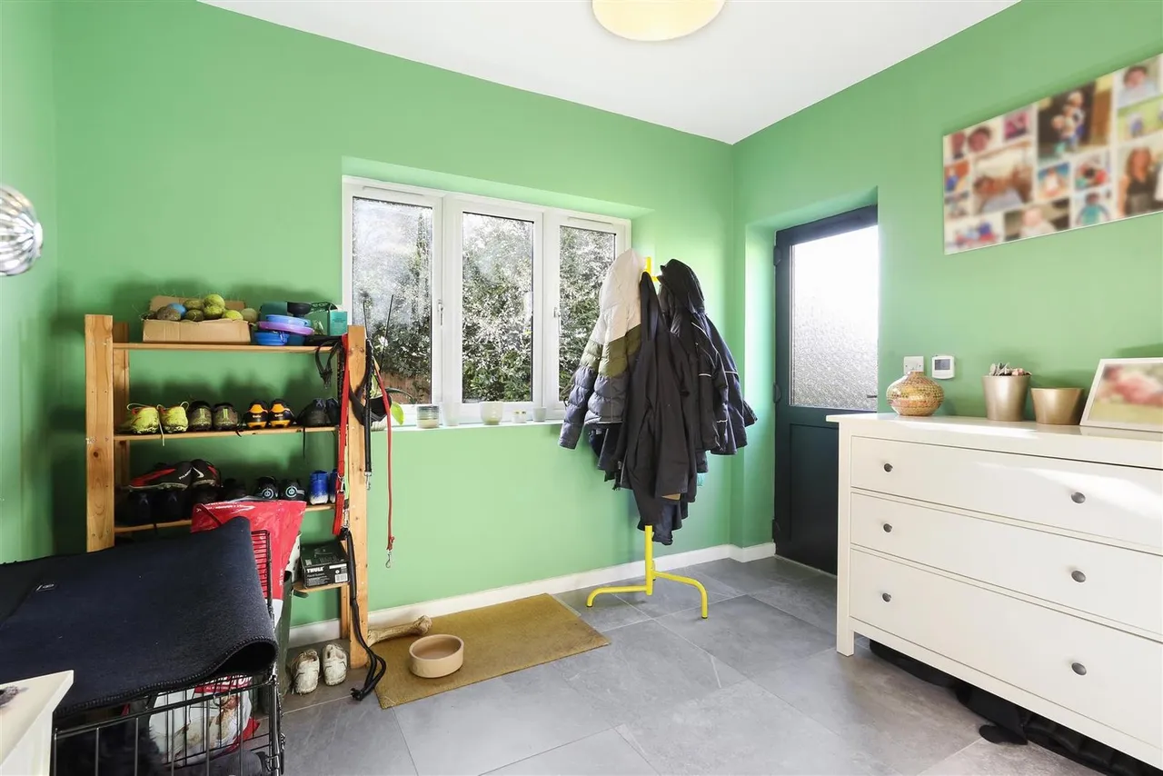 Woodstock Road, Carshalton, Surrey, SM5 3ED, photo 20
