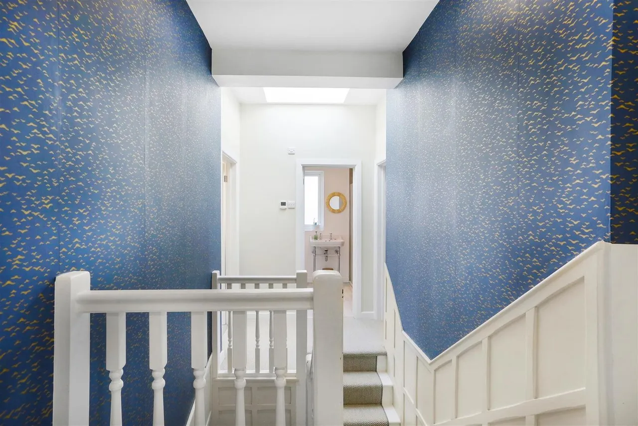 Woodstock Road, Carshalton, Surrey, SM5 3ED, photo 26