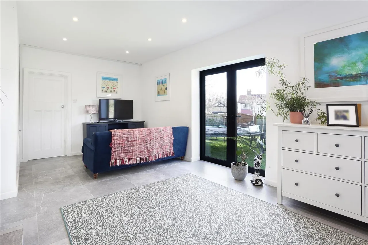 Woodstock Road, Carshalton, Surrey, SM5 3ED, photo 19