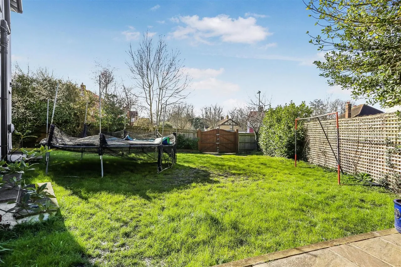Woodstock Road, Carshalton, Surrey, SM5 3ED, photo 25