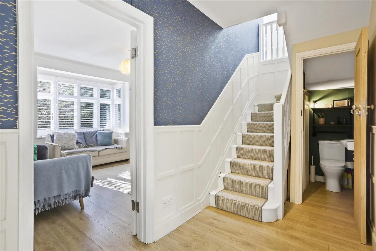Woodstock Road, Carshalton, Surrey, SM5 3ED, photo 3