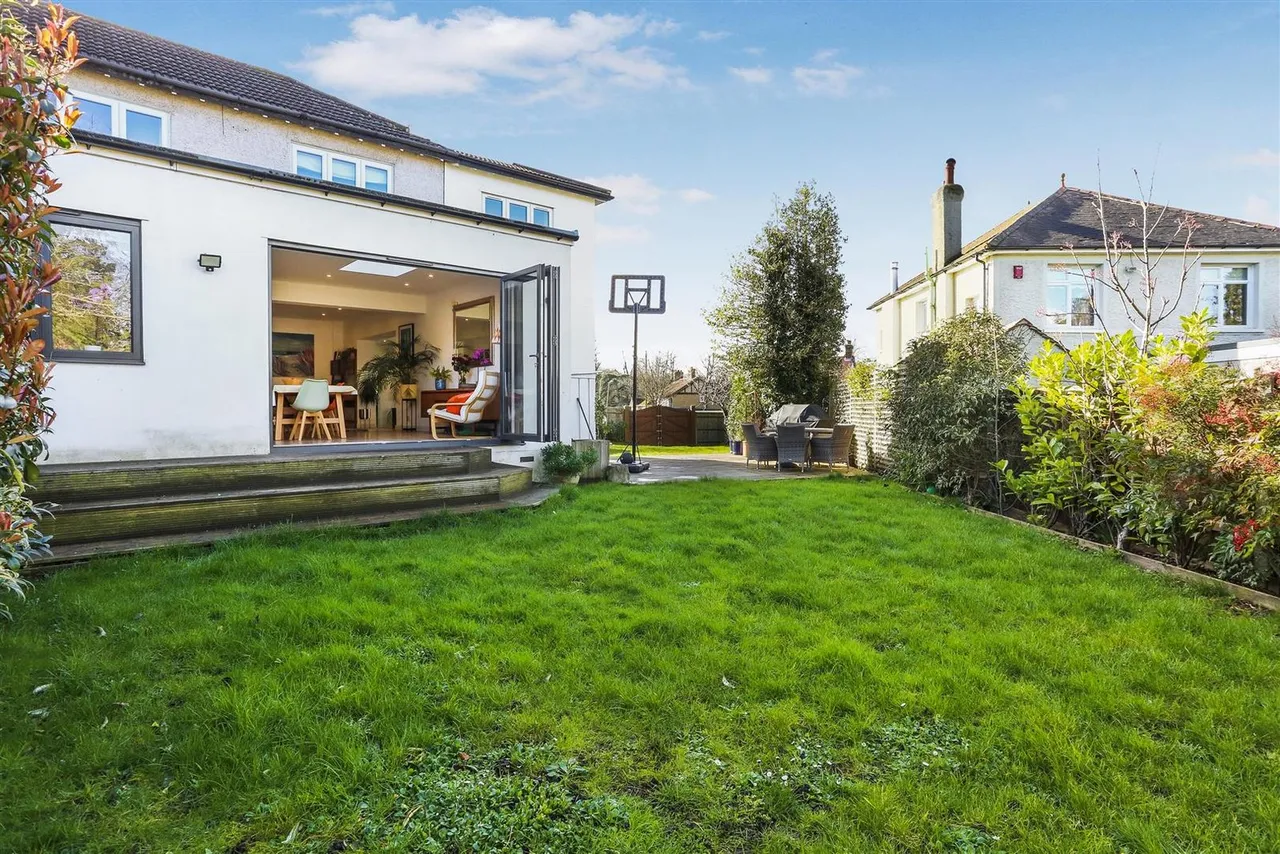 Woodstock Road, Carshalton, Surrey, SM5 3ED, photo 22