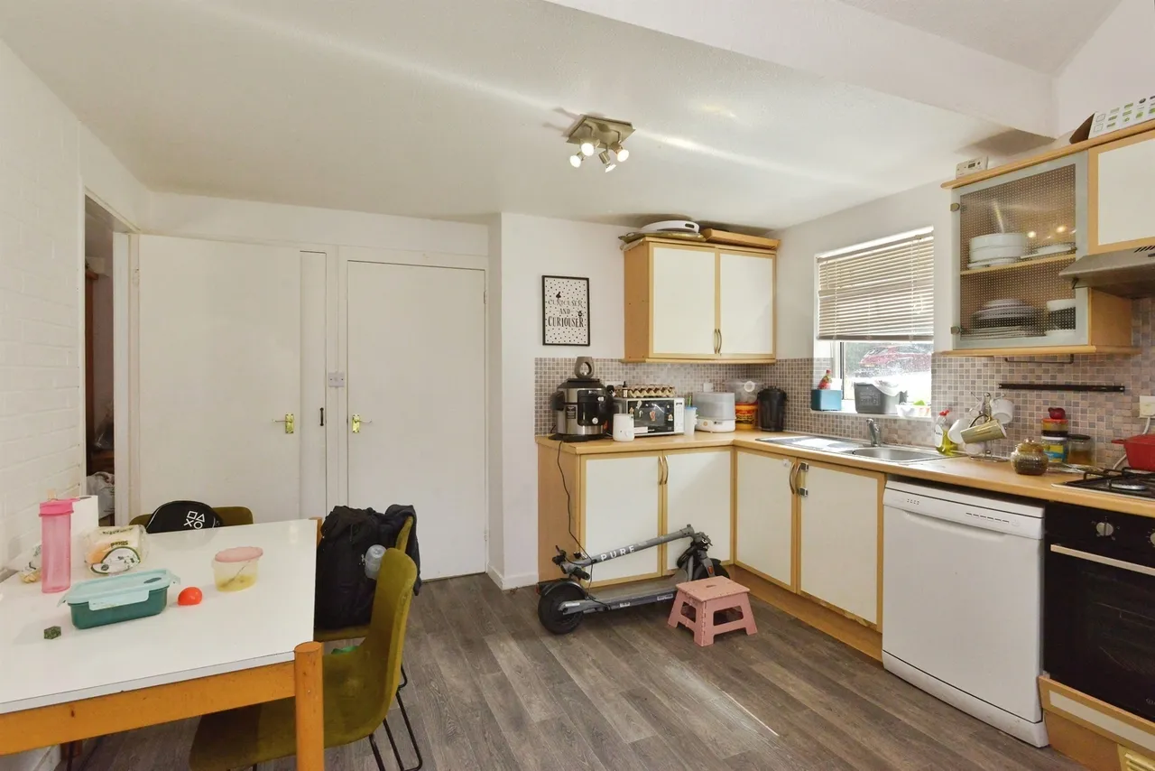 Langcliffe Drive, Heelands, Milton Keynes, photo 6