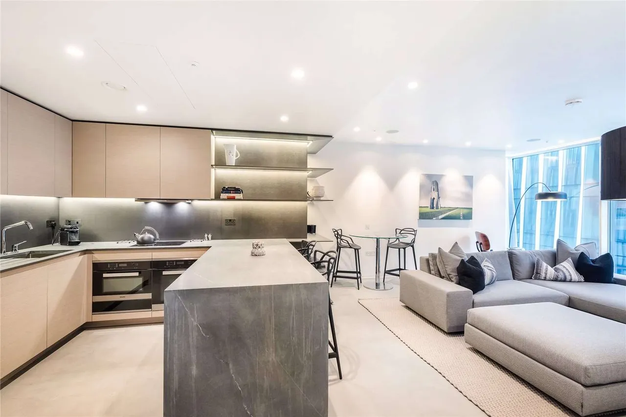 Nova, 83 Buckingham Palace Road, Westminster, London, SW1W 0AJ, photo 3