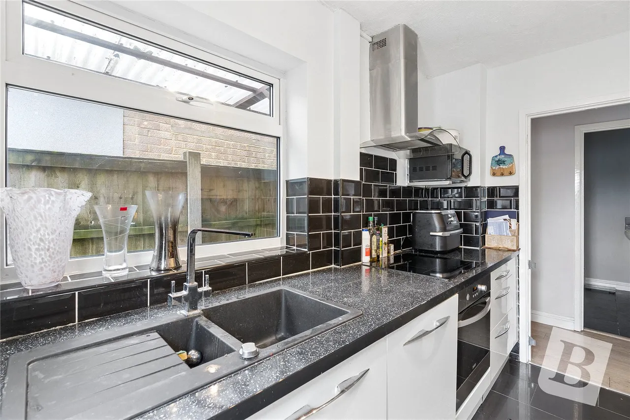 Thorncroft, Hornchurch, RM11, photo 6