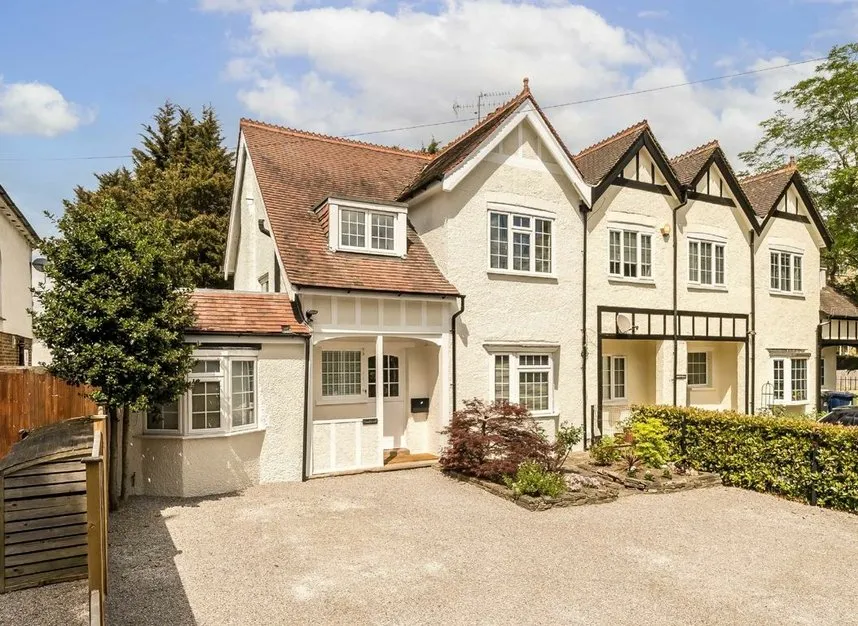4 bed house for sale — Perivale Lane, Ealing, UB6