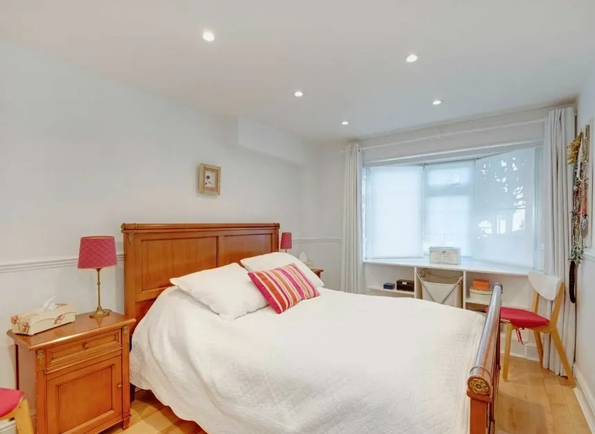 Perivale Lane, Ealing, UB6, photo 6